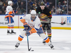 Islanders Canucks Hockey