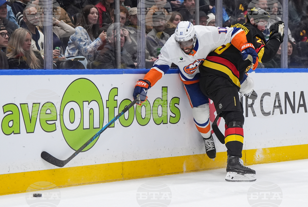 Islanders Canucks Hockey