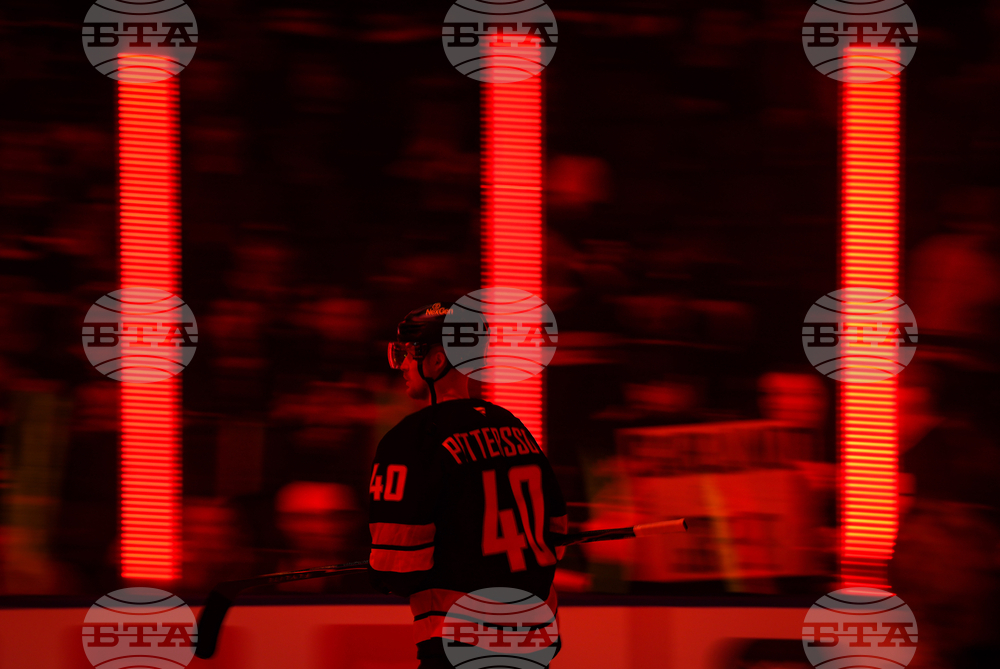 Islanders Canucks Hockey