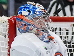 Islanders Canucks Hockey