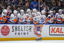 Islanders Canucks Hockey