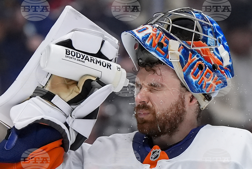 Islanders Canucks Hockey