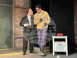 Добрич - „Живи и здрави...по документи" - постановка