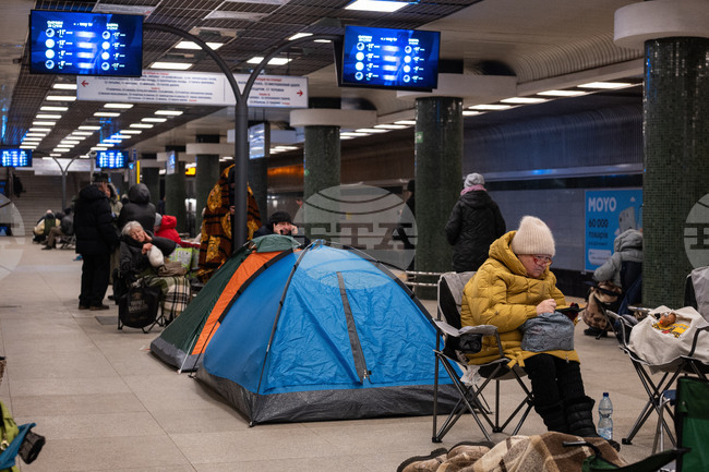 Най-малко един човек е убит, а 15 ранени при масираните руски въздушни атаки срещу Киев и Харков