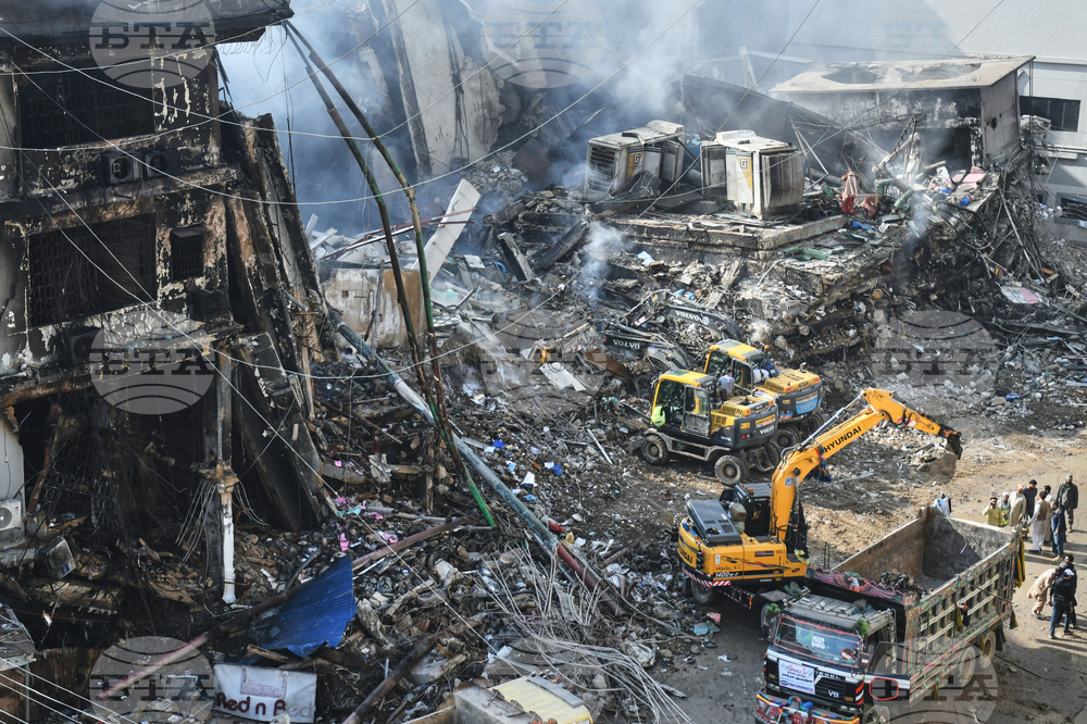 Pakistan Shopping Plaza Fire