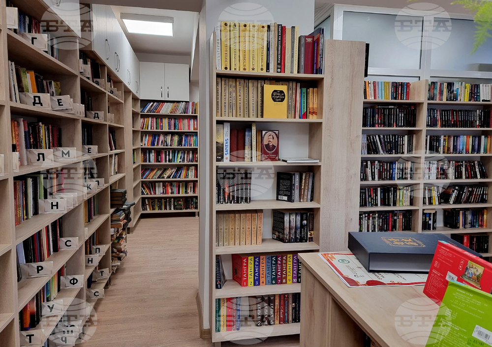 Варна - читалище „Васил Левски 1945“ - библиотека - китайски книжен кът