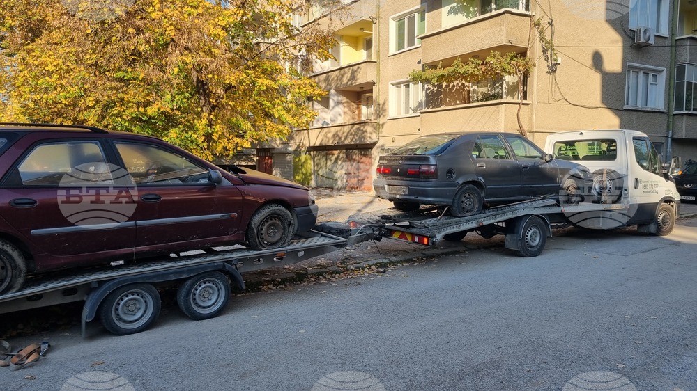 За по-малко от шест месеца 76 стари автомобила са премахнати от общински площи в Търговище, издадени са и 19 предписания за доброволно преместване