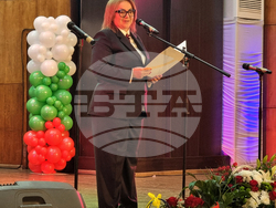 Плевен - НУ "Патриарх Евтимий" - годишнина - тържествен концерт