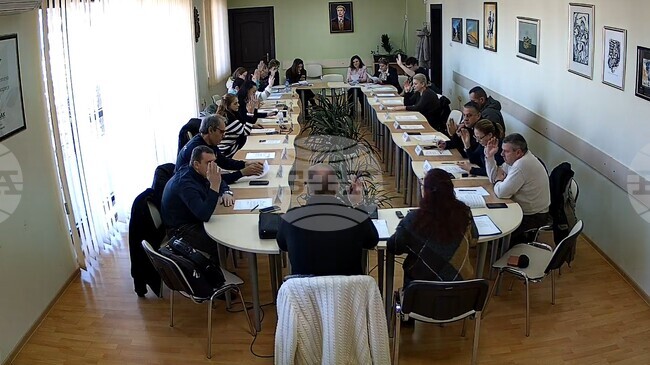 Общинският съвет в Свиленград прие допълнително споразумение за продължаване на социалната услуга "Топъл обяд"