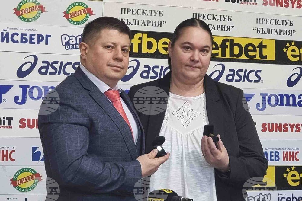 Президентът на БФ Бадминтон Володя Златев получи награда за принос в развитието на спорта, Петя Неделчева-Хранова е треньор номер 1 на месец декември 