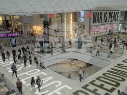 Номинираните за „Златна палма“ „Оруел: 2+2 = 5“ на Раул Пек и „Орлите на Кайро“ на Тарик Салех са в програмата на 30-ото юбилейно издание на „София филм фест“