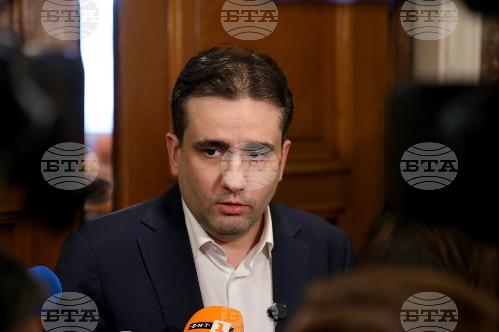 CC-DB's Bozhanov: By Entering Party Politics, Rumen Radev Will No Longer Be Able to Avoid Difficult Compromises