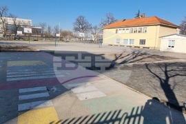 Пловдив - ОУ "Васил Петлешков" - физкултурен салон