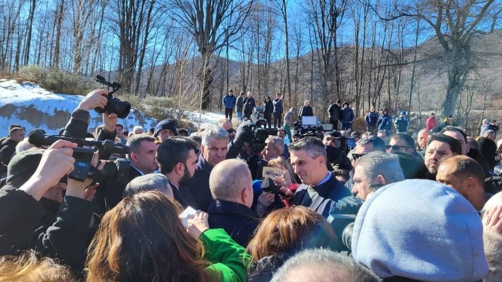 Областна администрация Смолян: Областният управител Захари Сираков и префектът Христодулос Топсидис се поздравиха за откриването на пътя „Димарио – гръцко-българската граница“