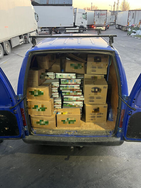 Иззети са 792 кг стоки от животински произход без документи на „Капитан Андреево“