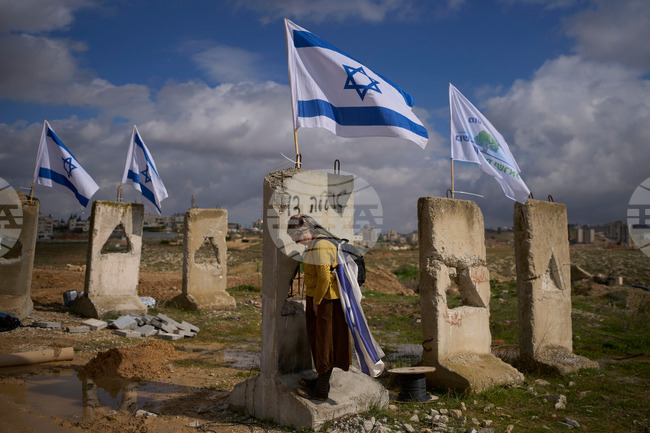 APTOPIX Mideast Wars Settlement Surge