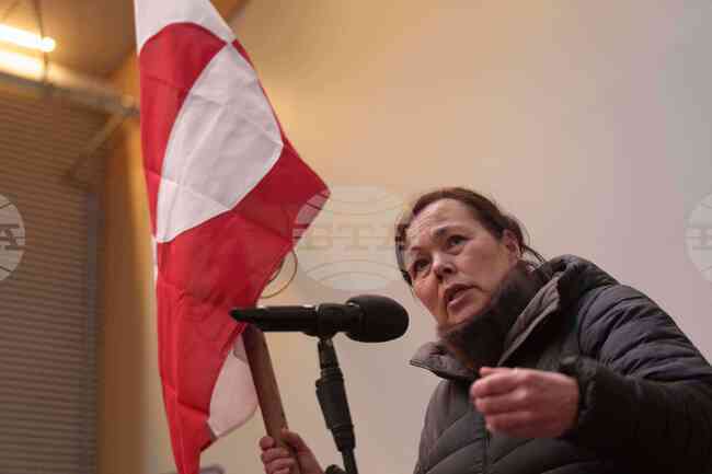 Външната министърка на Гренландия заяви, че преговорите със САЩ са нещо позитивно, но резултатът остава неясен