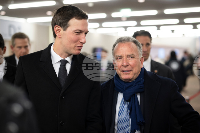 Специалните пратеници на Тръмп и Путин казаха, че срещата им в Давос по въпроса за Украйна е била "много положителна" и "конструктивна"