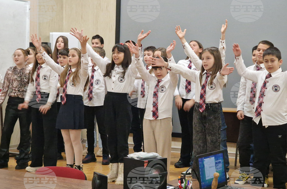 Търговище - ученическо честване - 180 години светско образование в България