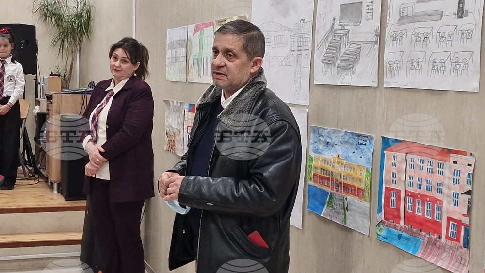 Търговище - ученическо честване - 180 години светско образование в България