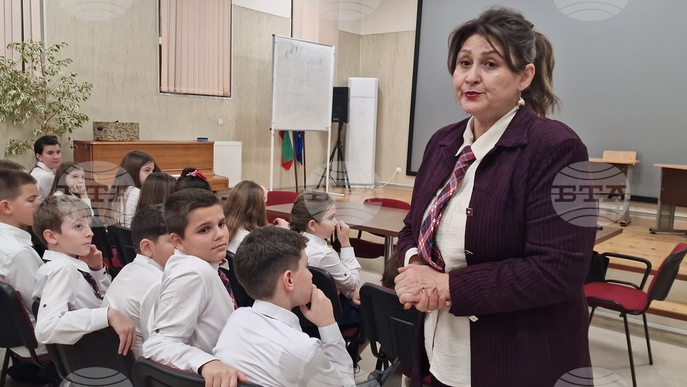 Търговище - ученическо честване - 180 години светско образование в България