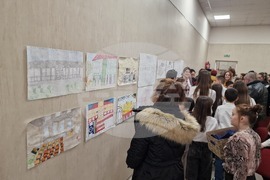 Търговище - ученическо честване - 180 години светско образование в България