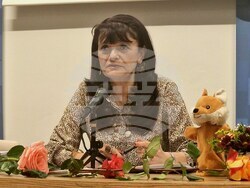 Елица Виденова - представяне на „Тази есен е лятно момиче"