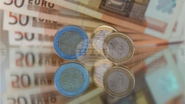 ХИНА: Средната нетна заплата в Хърватия през ноември бележи ръст на месечна и на годишна база