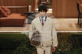 France Fashion Louis Vuitton F/W 26/27