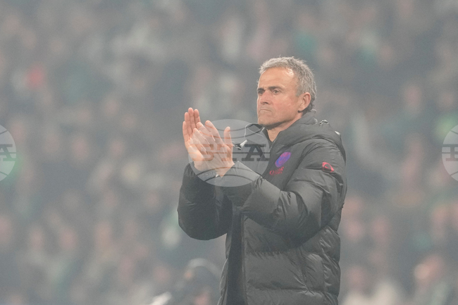 Луис Енрике призна, че Пари Сен Жермен може да привлече още талантливи млади играчи до края на трансферния прозорец