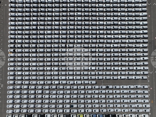 APTOPIX Argentina China Cars