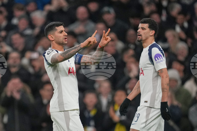 Франк потвърди, че Ромеро остава капитан на Тотнъм