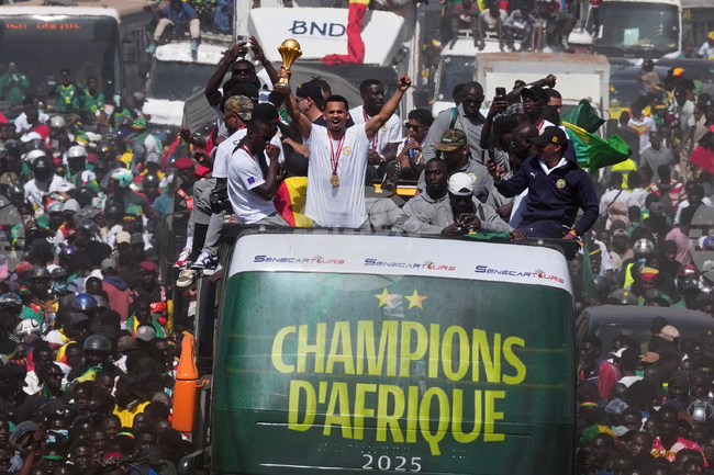 Футболните национали на Сенегал ще получат бонуси по 130 хиляди долара и парцели земя за триумфа на Купата на африканските нации