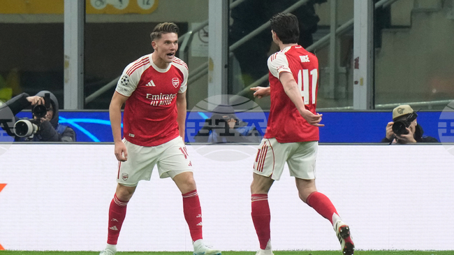 Арсенал се класира за осминафиналите в Шампионската лига след седма поредна победа