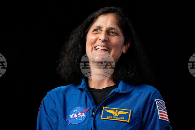 Stuck Astronaut Retires