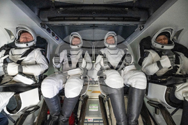 Stuck Astronaut Retires