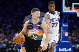 Suns 76ers Basketball