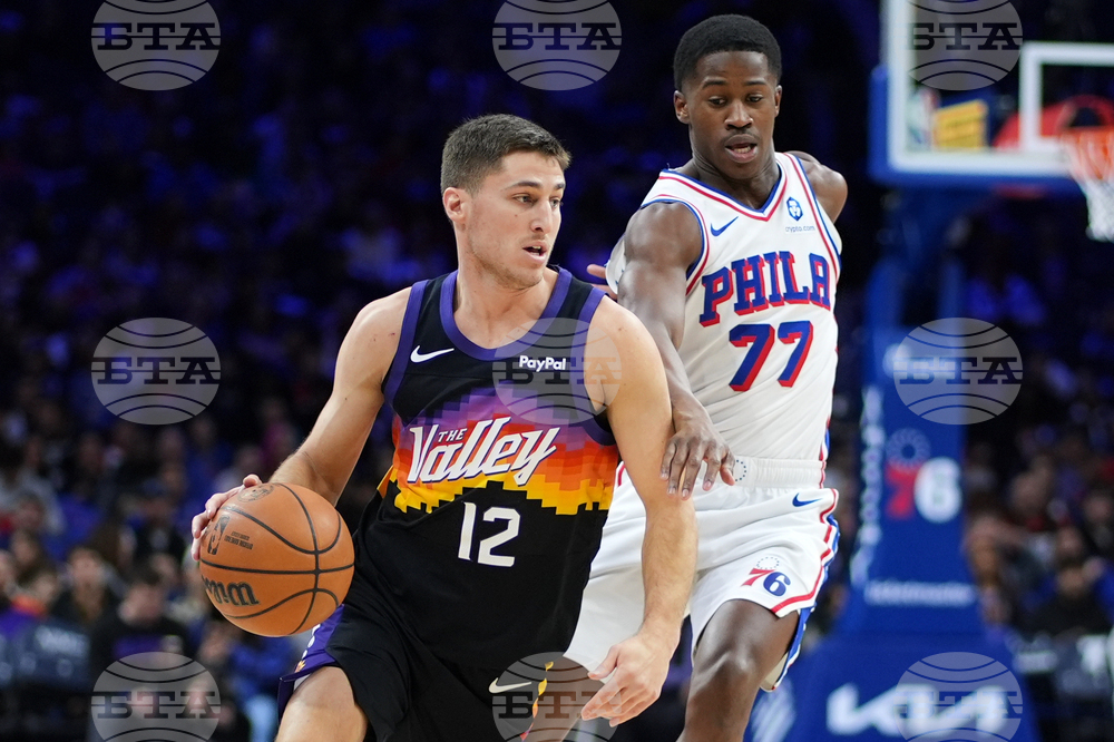 Suns 76ers Basketball