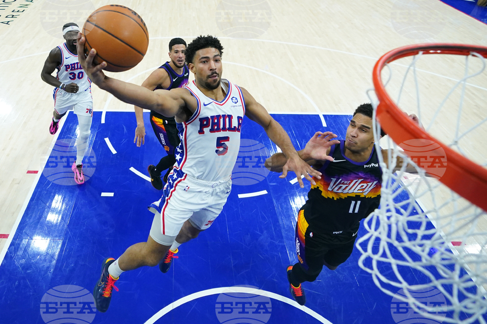 Suns 76ers Basketball