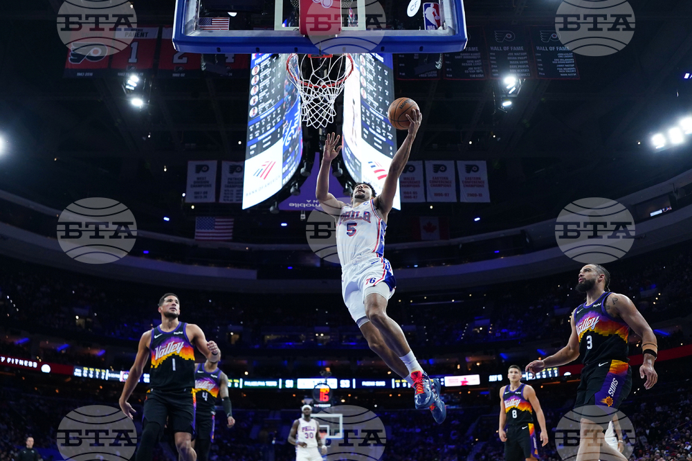 Suns 76ers Basketball