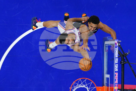 Suns 76ers Basketball