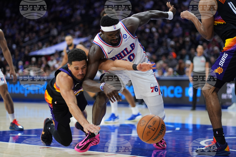 Suns 76ers Basketball