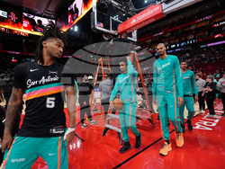 Spurs Rockets Basketball