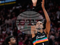 Spurs Rockets Basketball