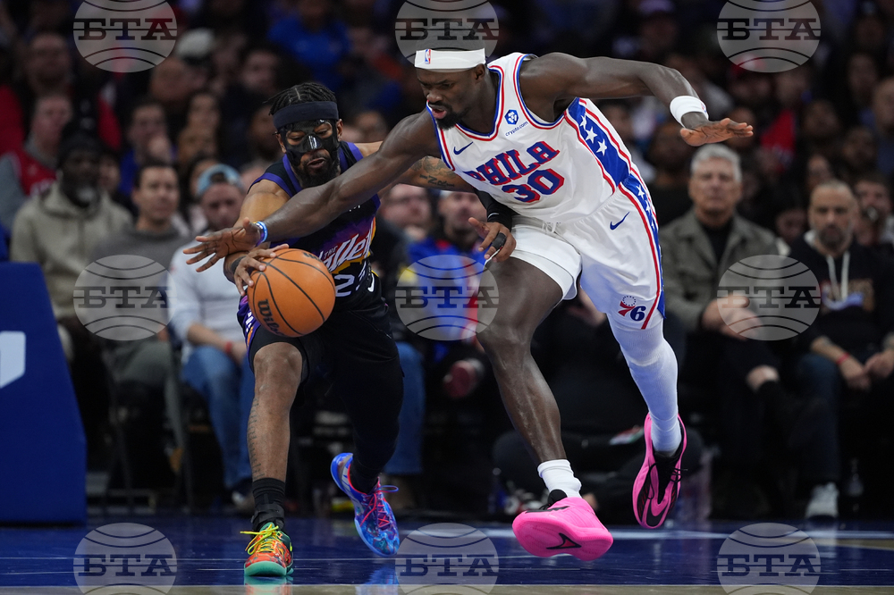 Suns 76ers Basketball