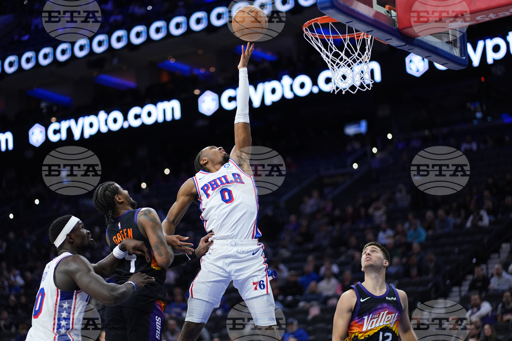 Suns 76ers Basketball