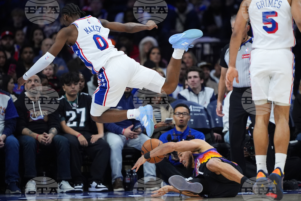 Suns 76ers Basketball