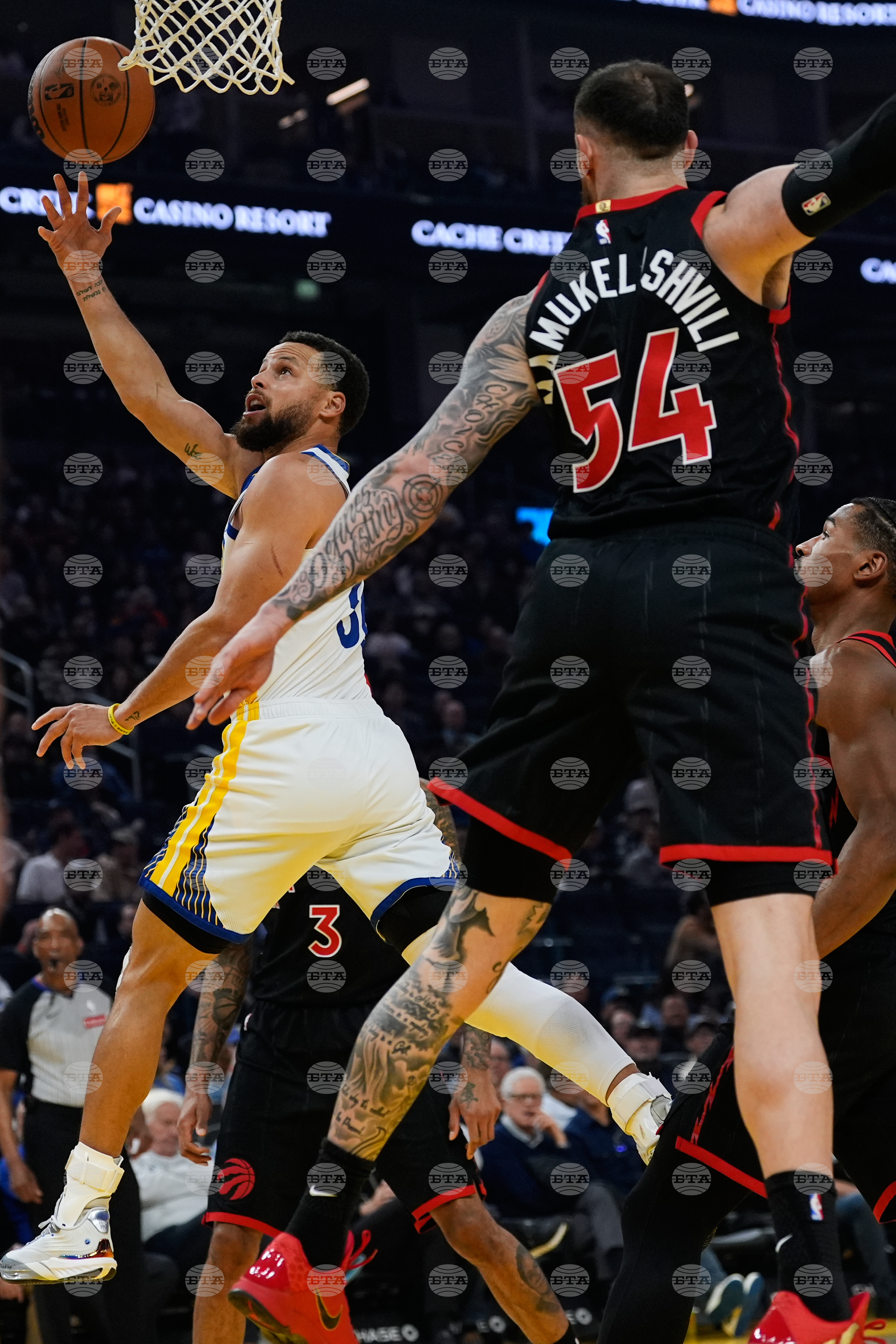 Raptors Warriors Basketball