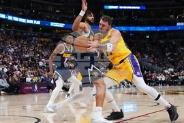 Lakers Nuggets Basketball