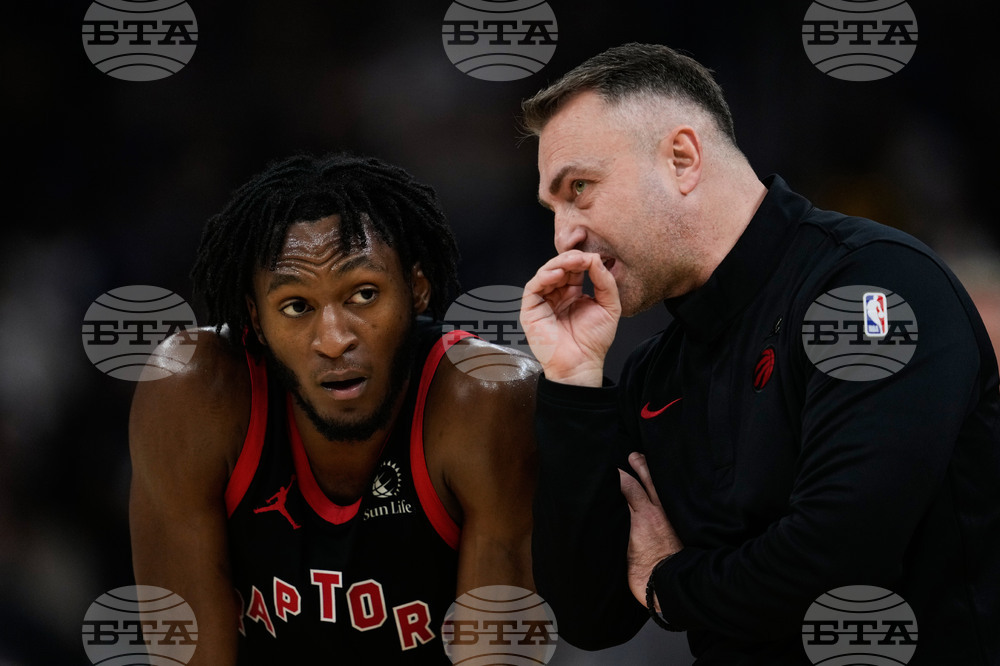 Raptors Warriors Basketball